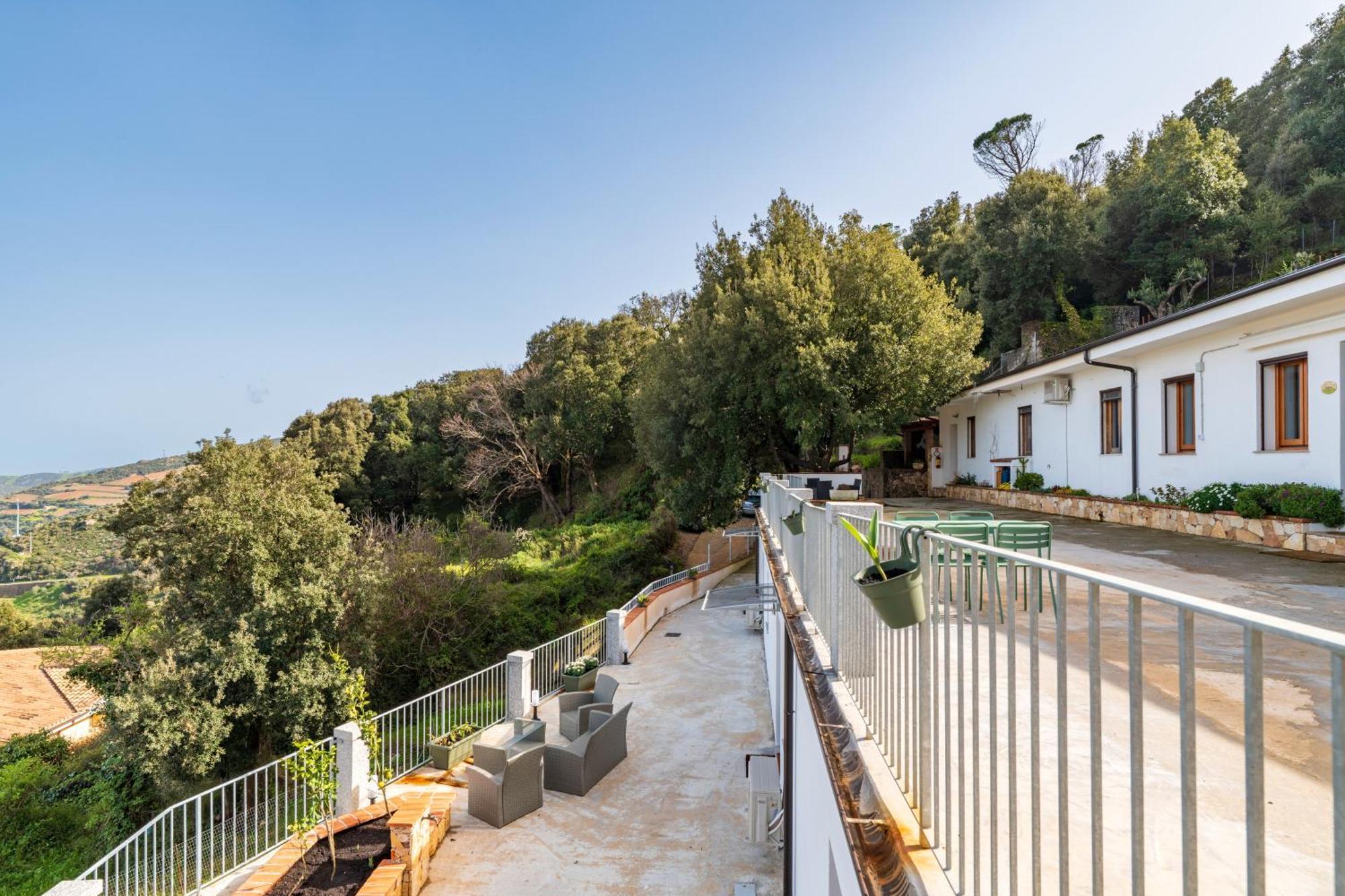 Casa Jerzu S'Essia De Su Santu Villa Exterior foto